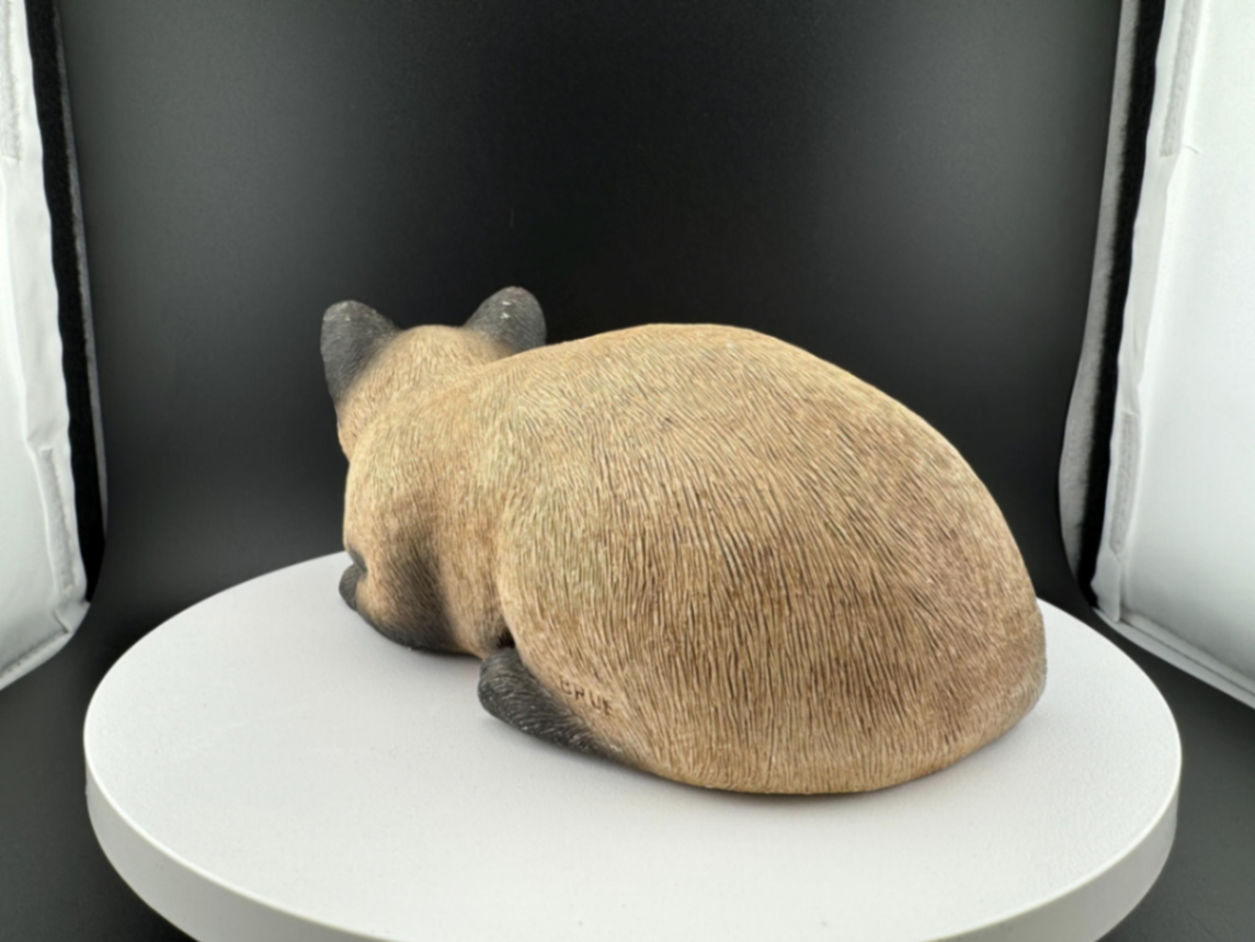 Vintage 1982 Sandcast Siamese Cat Figurine by Sandra Brue
