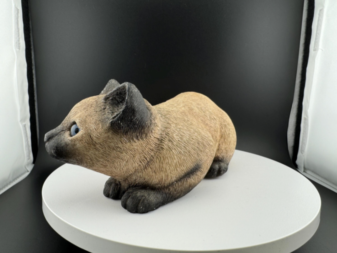 Vintage 1982 Sandcast Siamese Cat Figurine by Sandra Brue