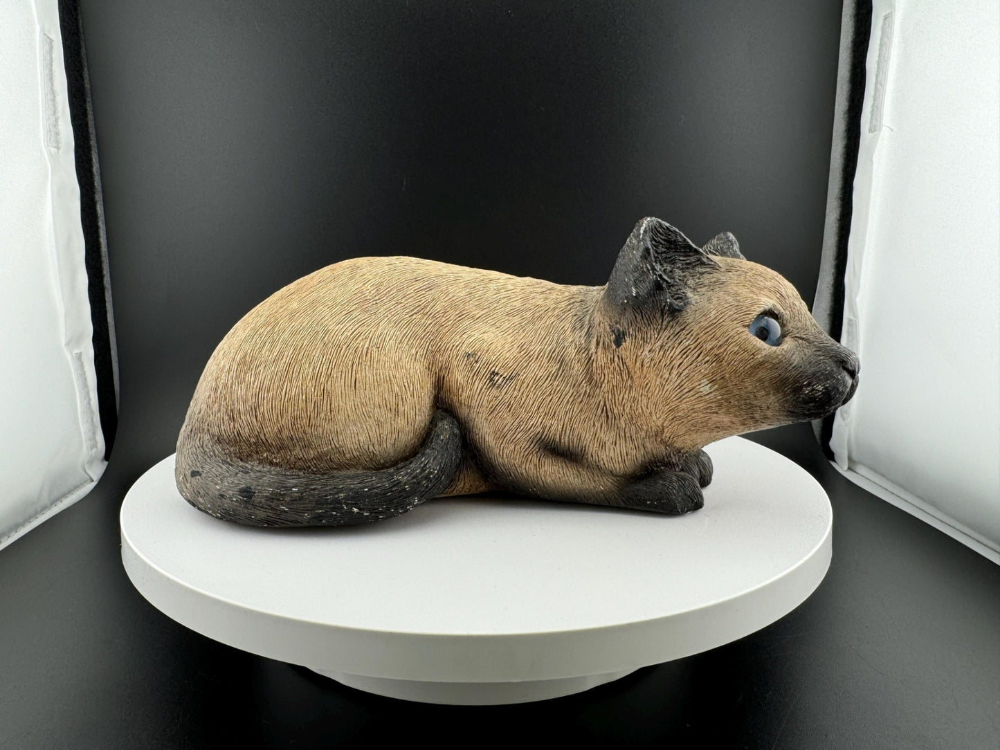 Vintage 1982 Sandcast Siamese Cat Figurine by Sandra Brue