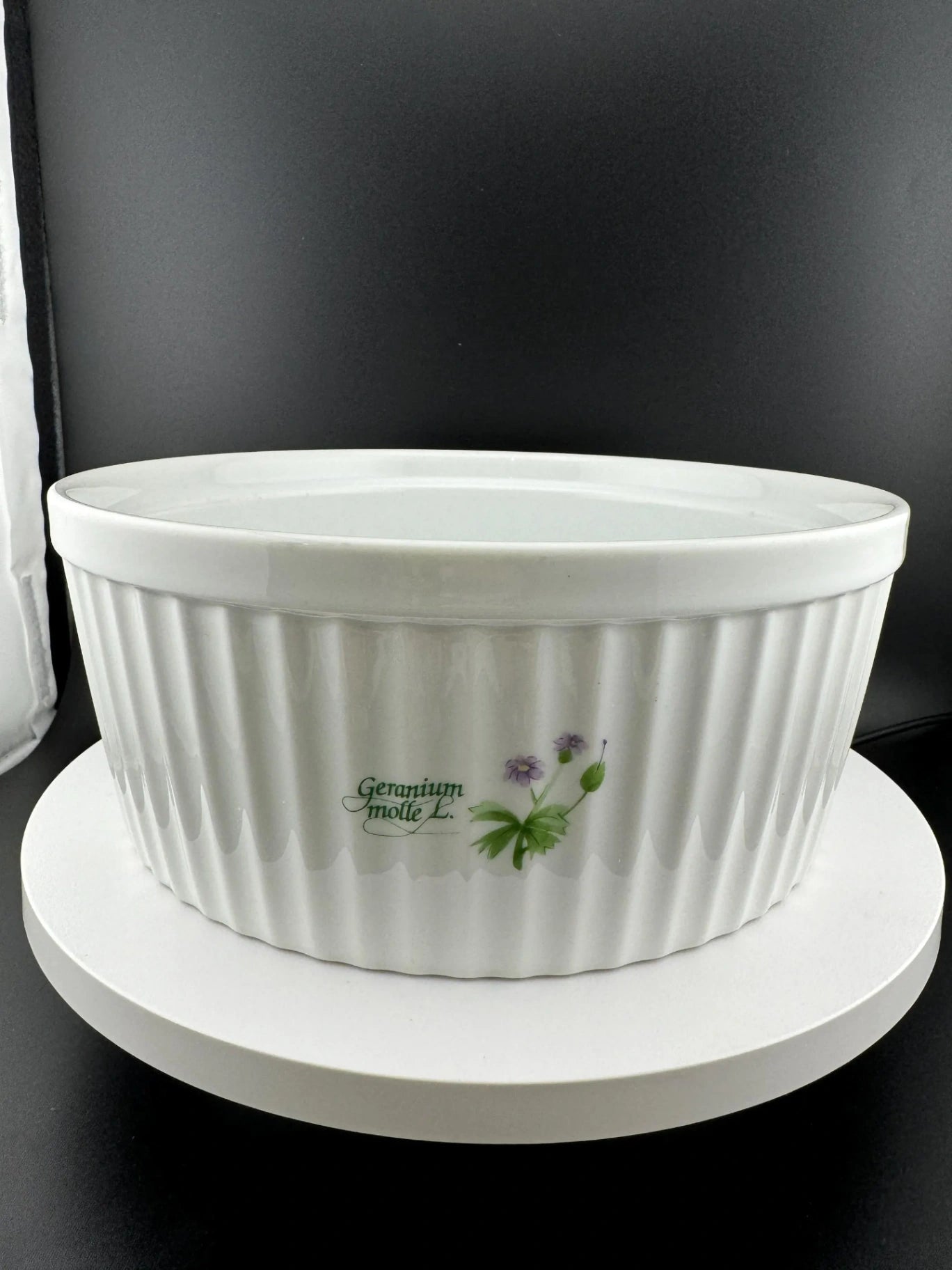 Vintage Anchor Hocking Floret Souffle Dish