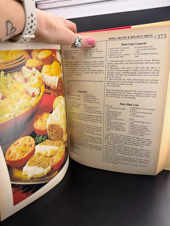 The Culinary Arts Institute Cookbook - 1985 Hardcover