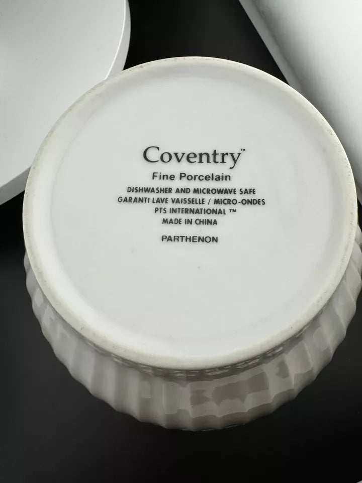 Coventry Bowl Parthenon Pattern White in Excellent Condition