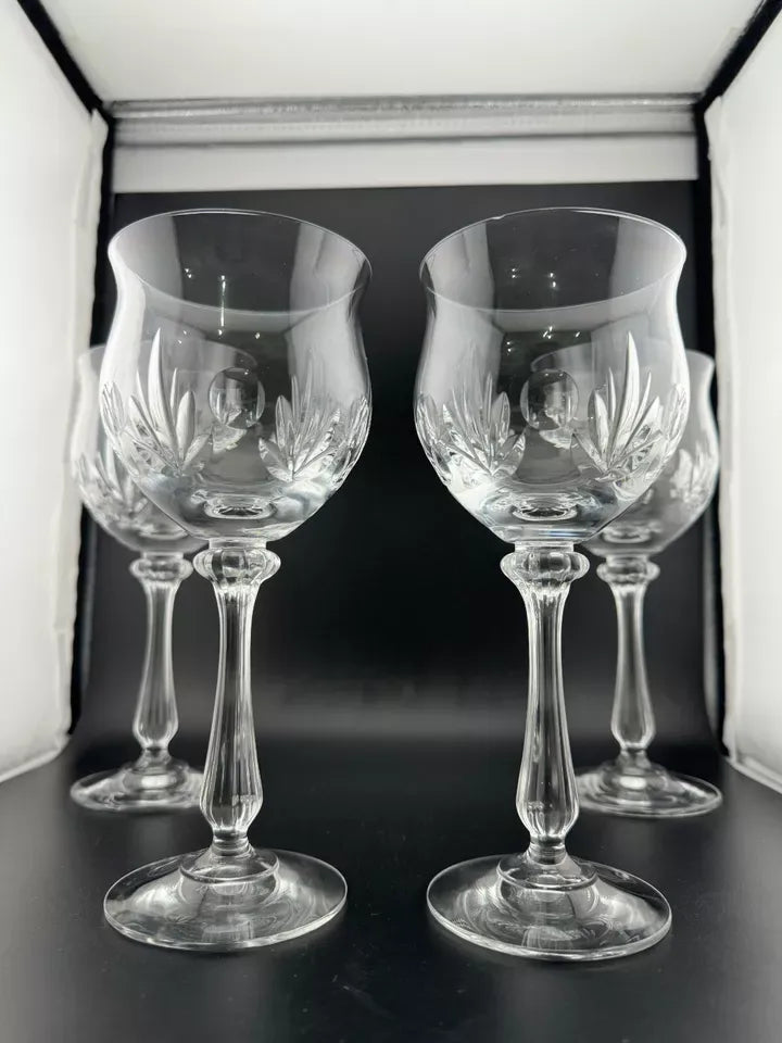 MIKASA Clear Cut Crystal Chambray Wine Glasses - Set of 4