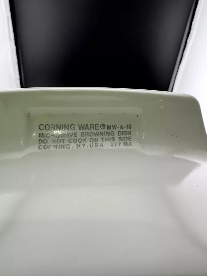 Vintage Corningware MW-A-10 Microwave Browning Dish with Lid