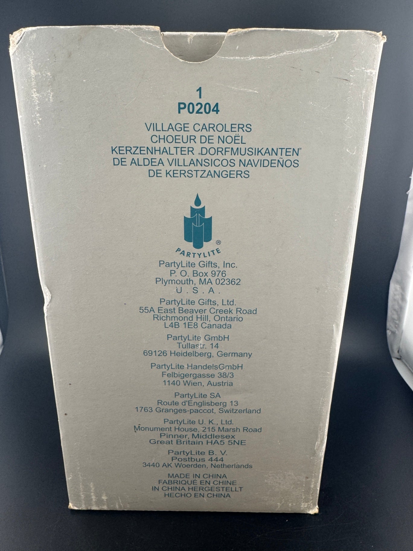 Discontinued PartyLite P0204 - Village Carolers
