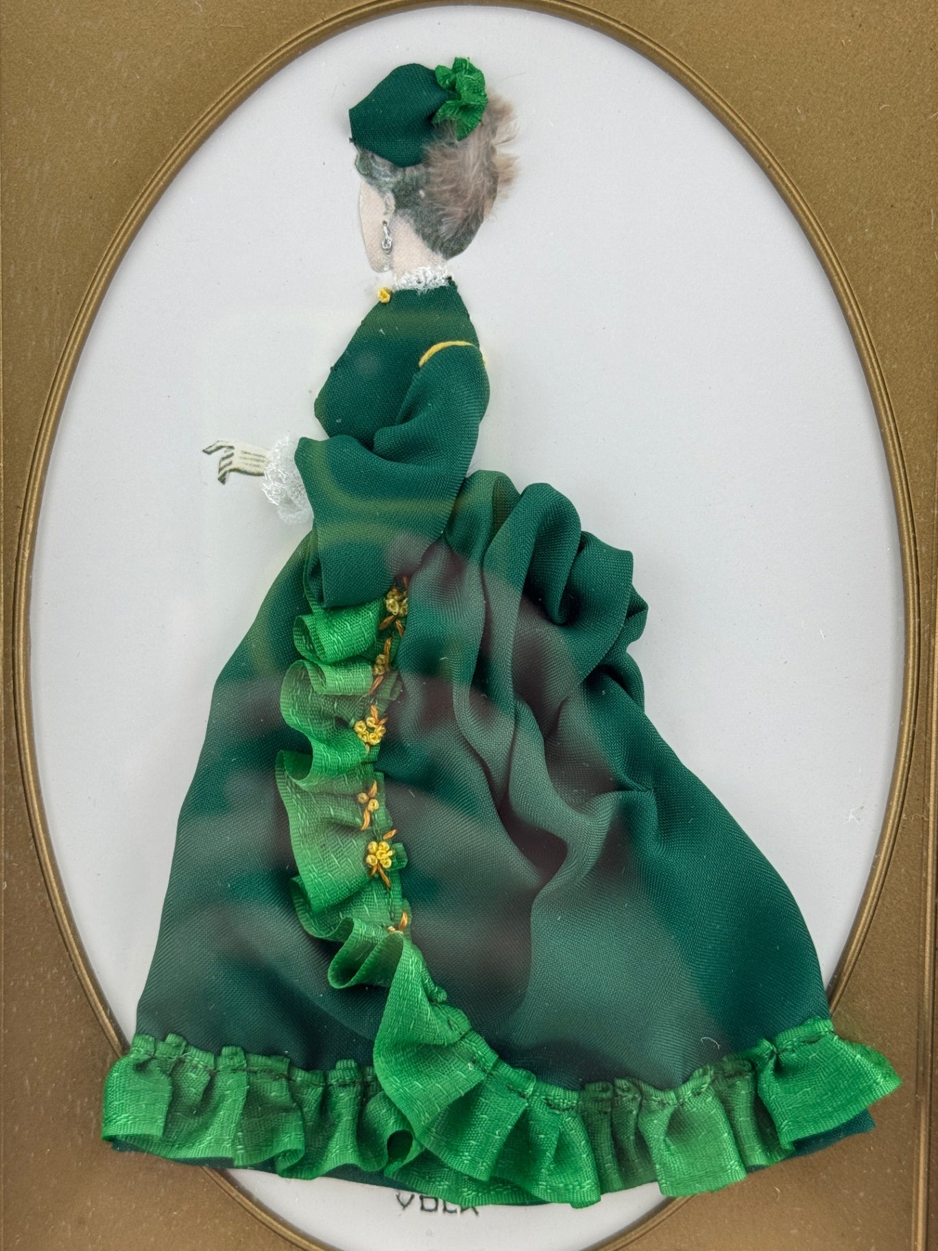 Victorian Woman Diorama - Green