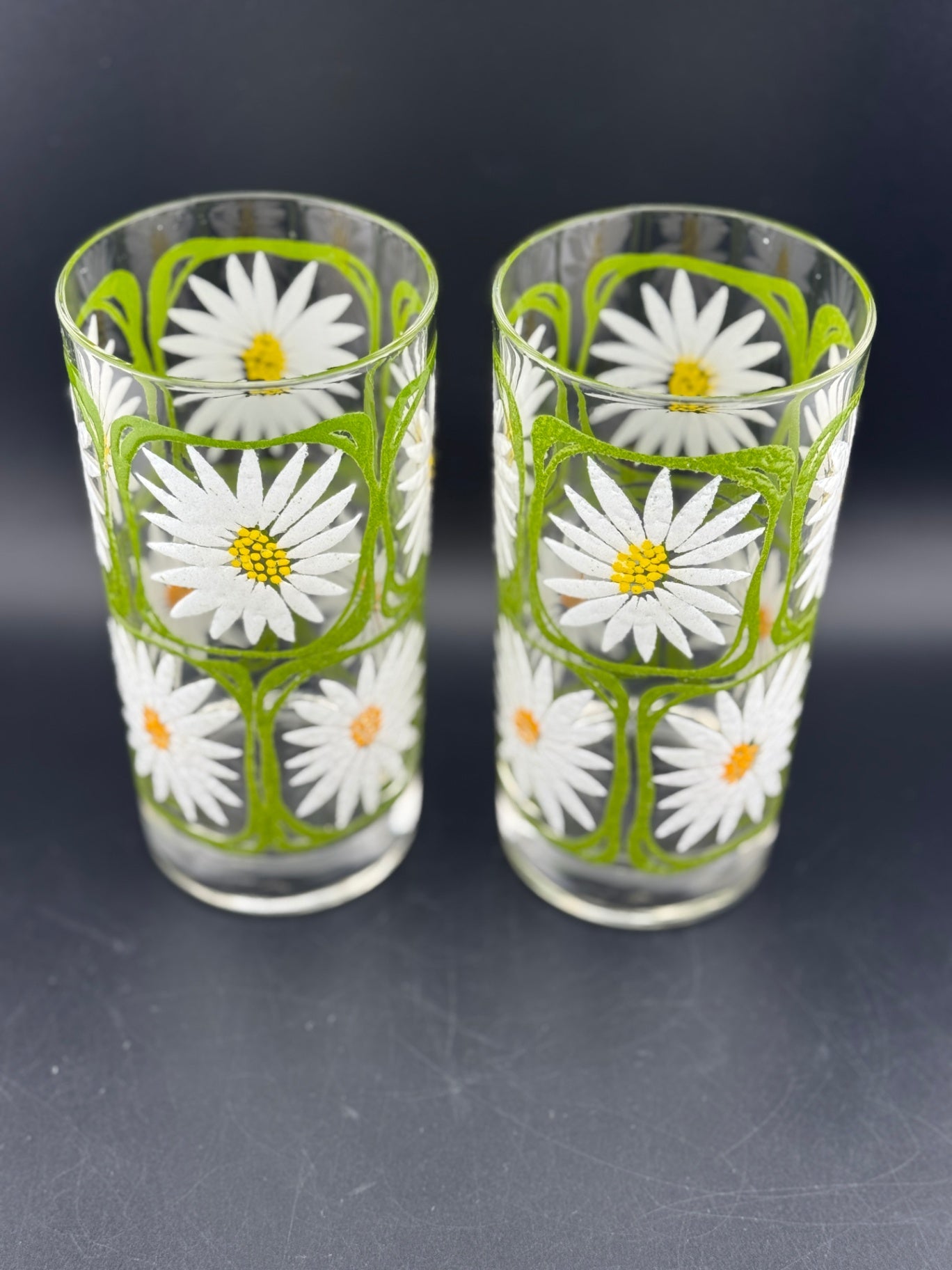 Set of 2 Vintage Libby Daisy Glasses