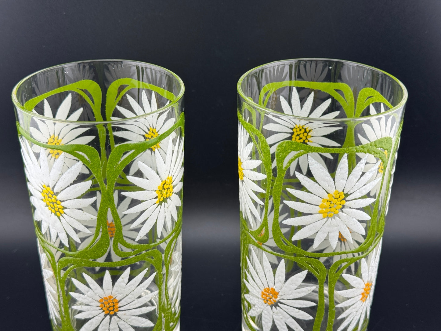 Set of 2 Vintage Libby Daisy Glasses