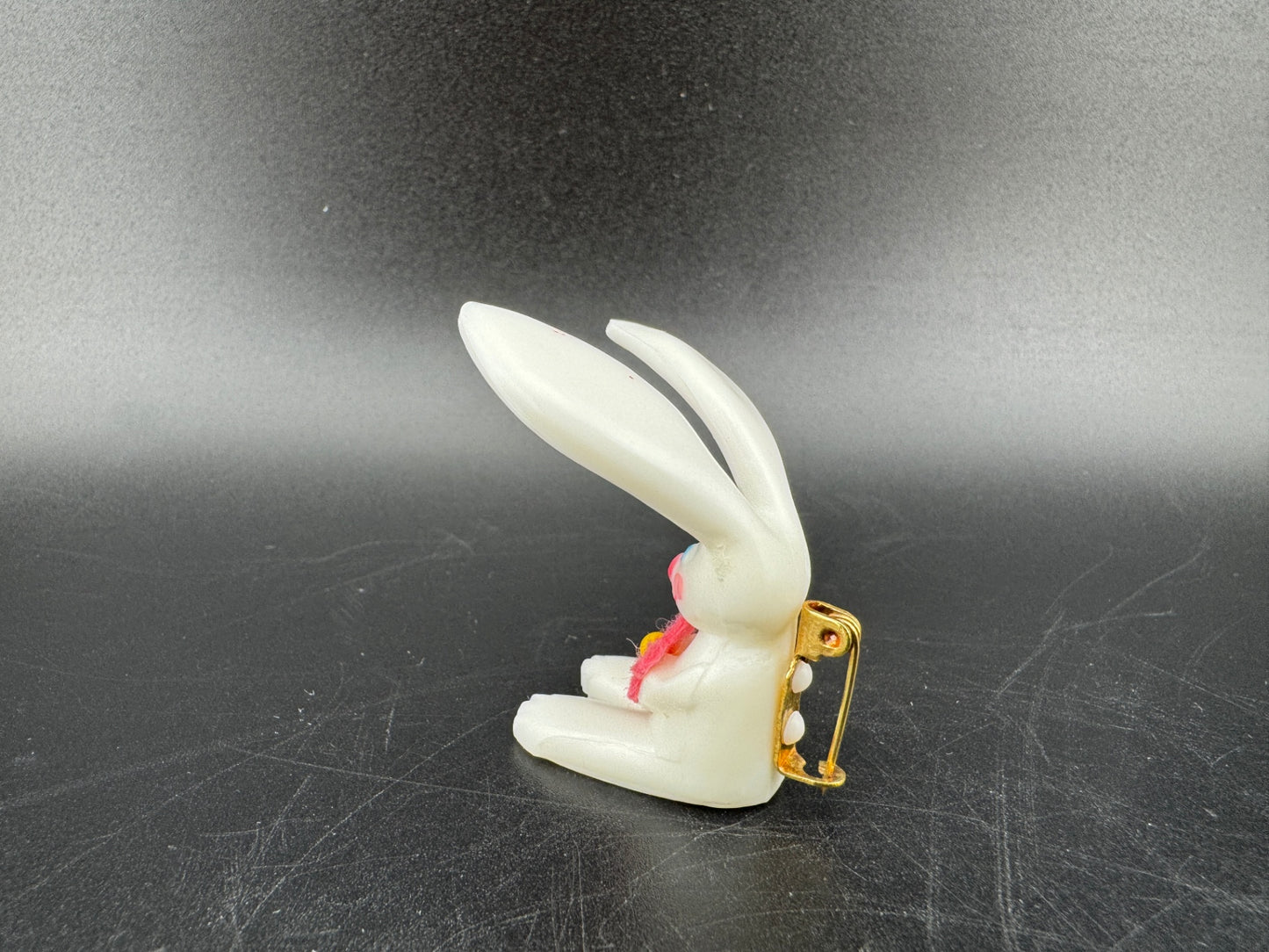 Vintage Avon Easter Bunny Pin *RARE FIND*