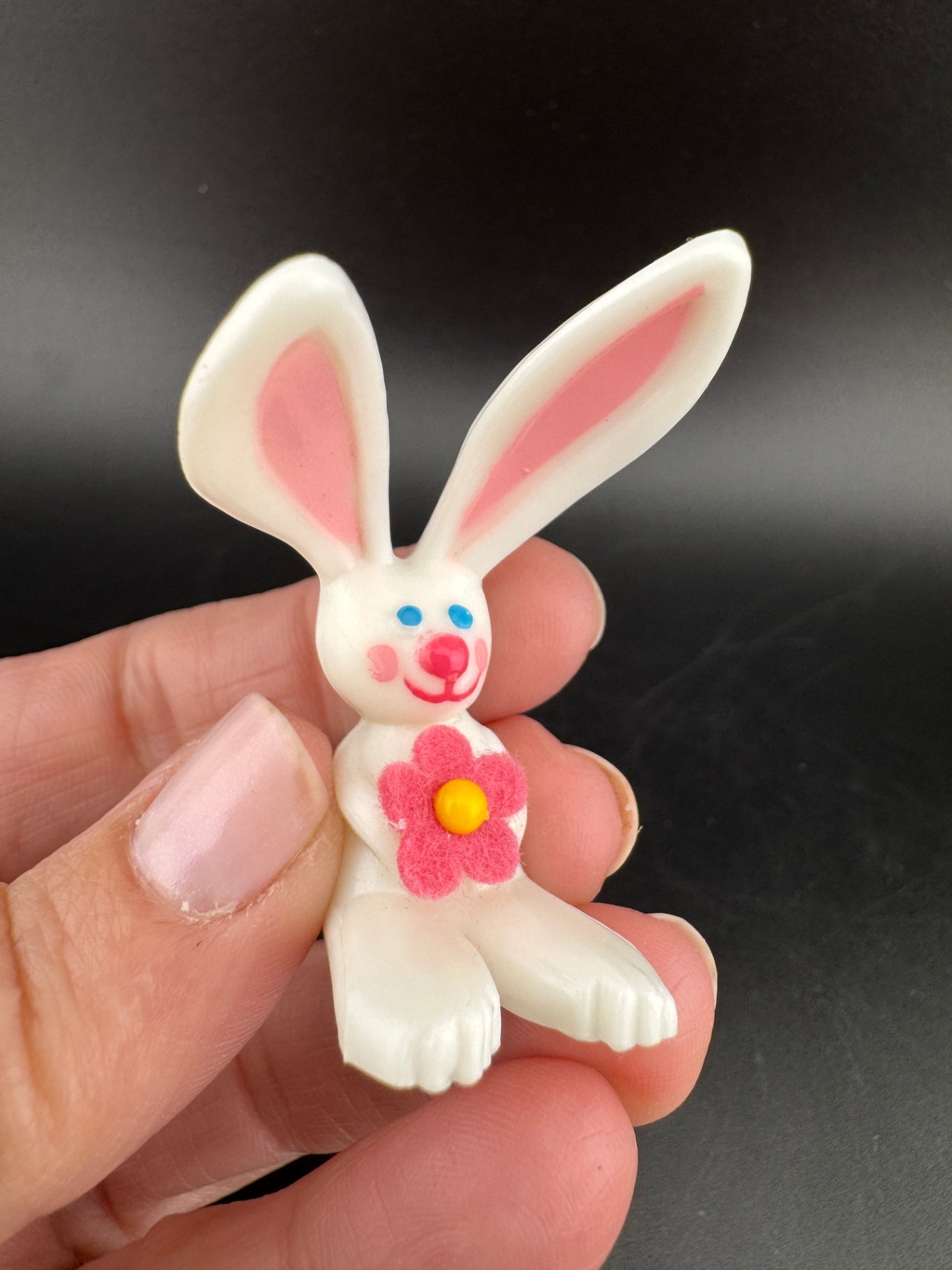 Vintage Avon Easter Bunny Pin *RARE FIND*