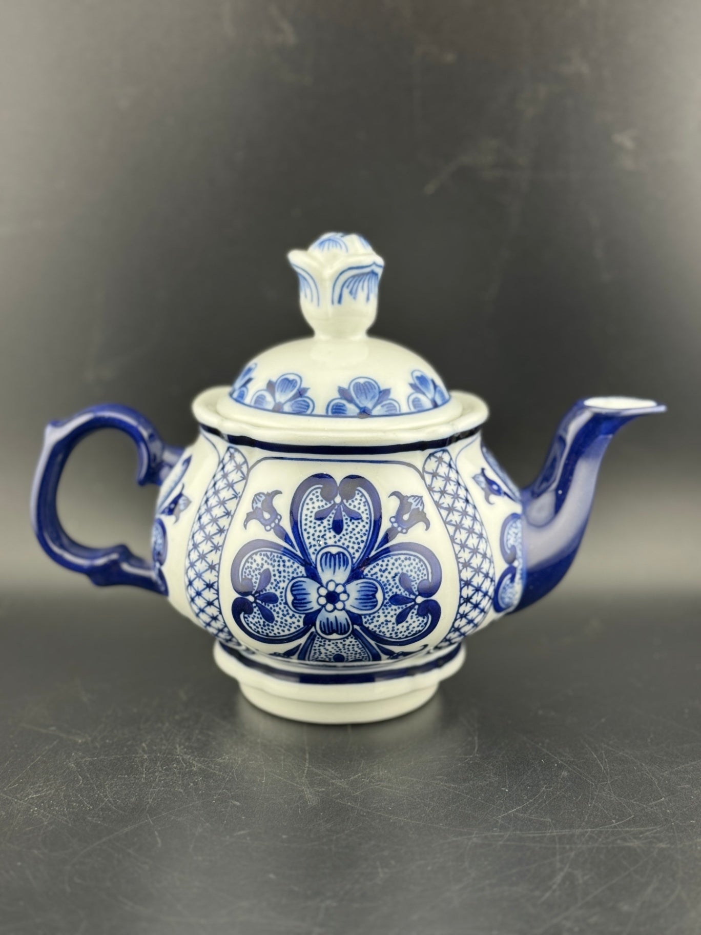 Vintage Bombay Company Teapot
