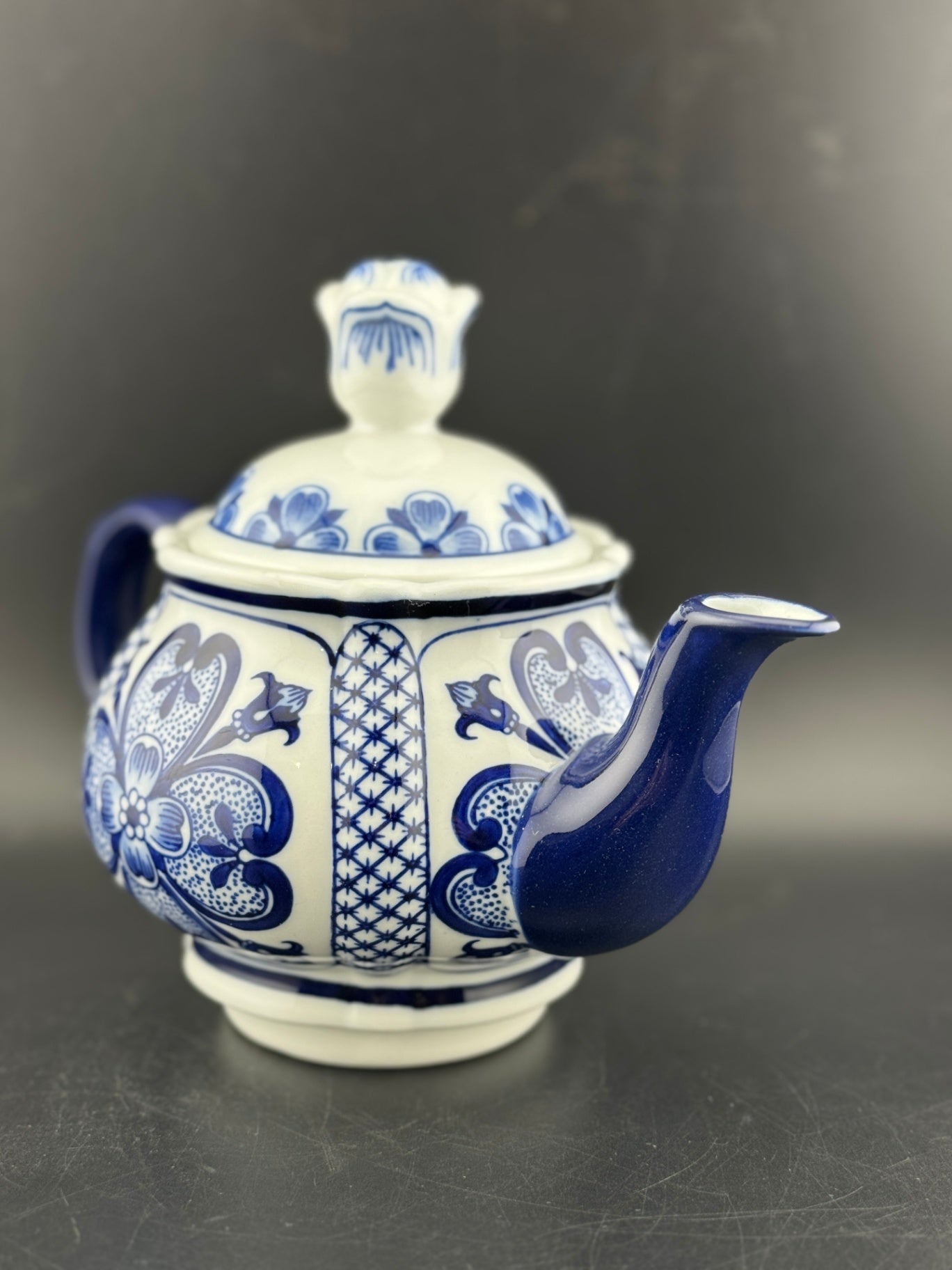 Vintage Bombay Company Teapot