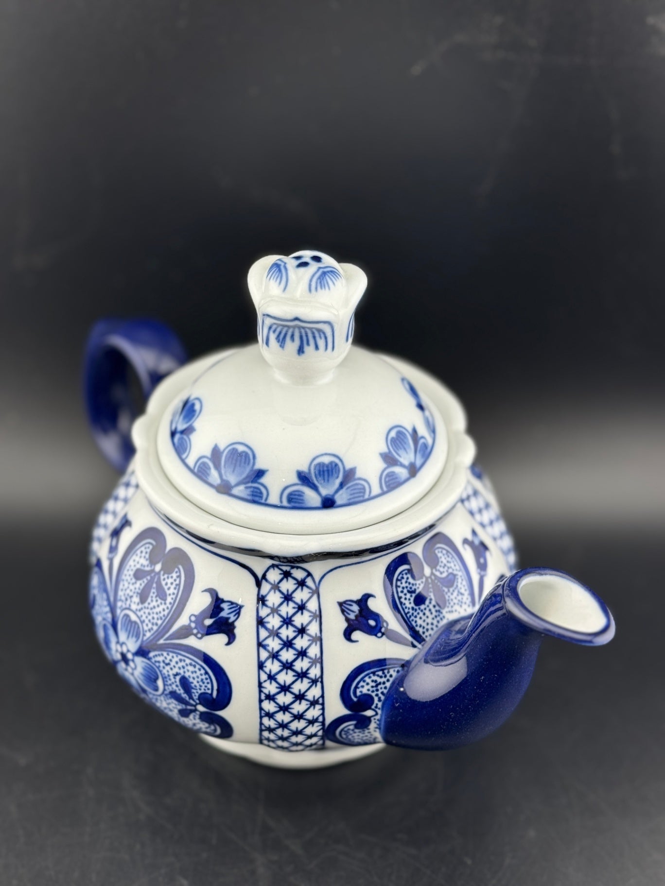 Vintage Bombay Company Teapot