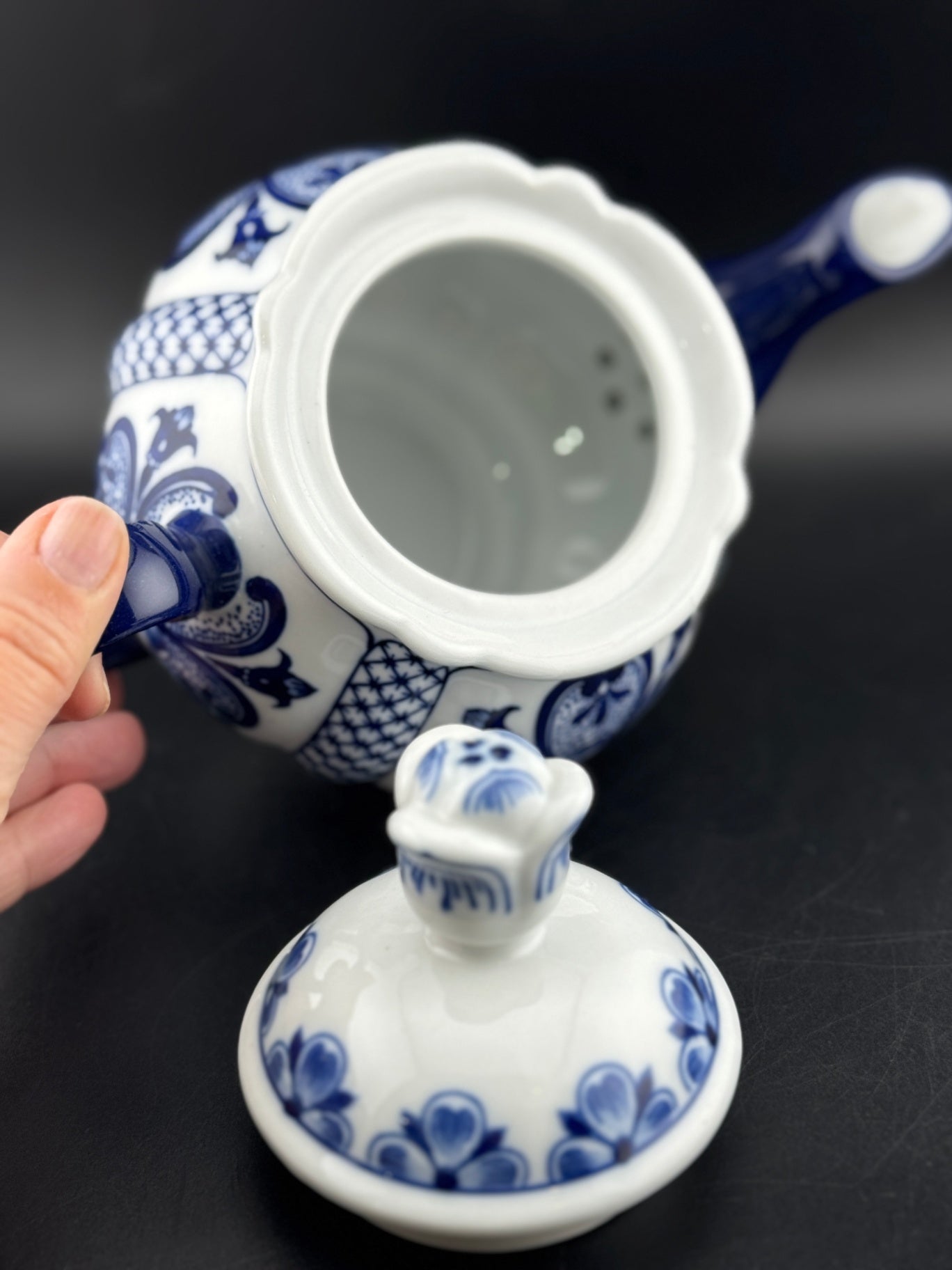 Vintage Bombay Company Teapot