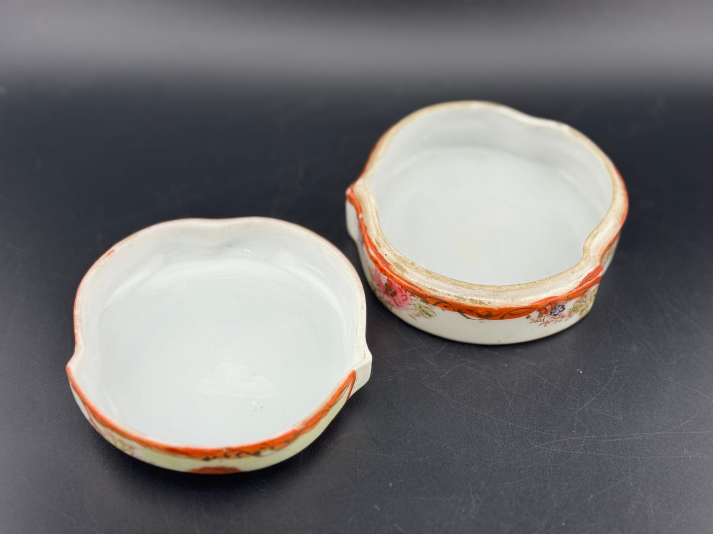 Vintage Kutani Trinket Box