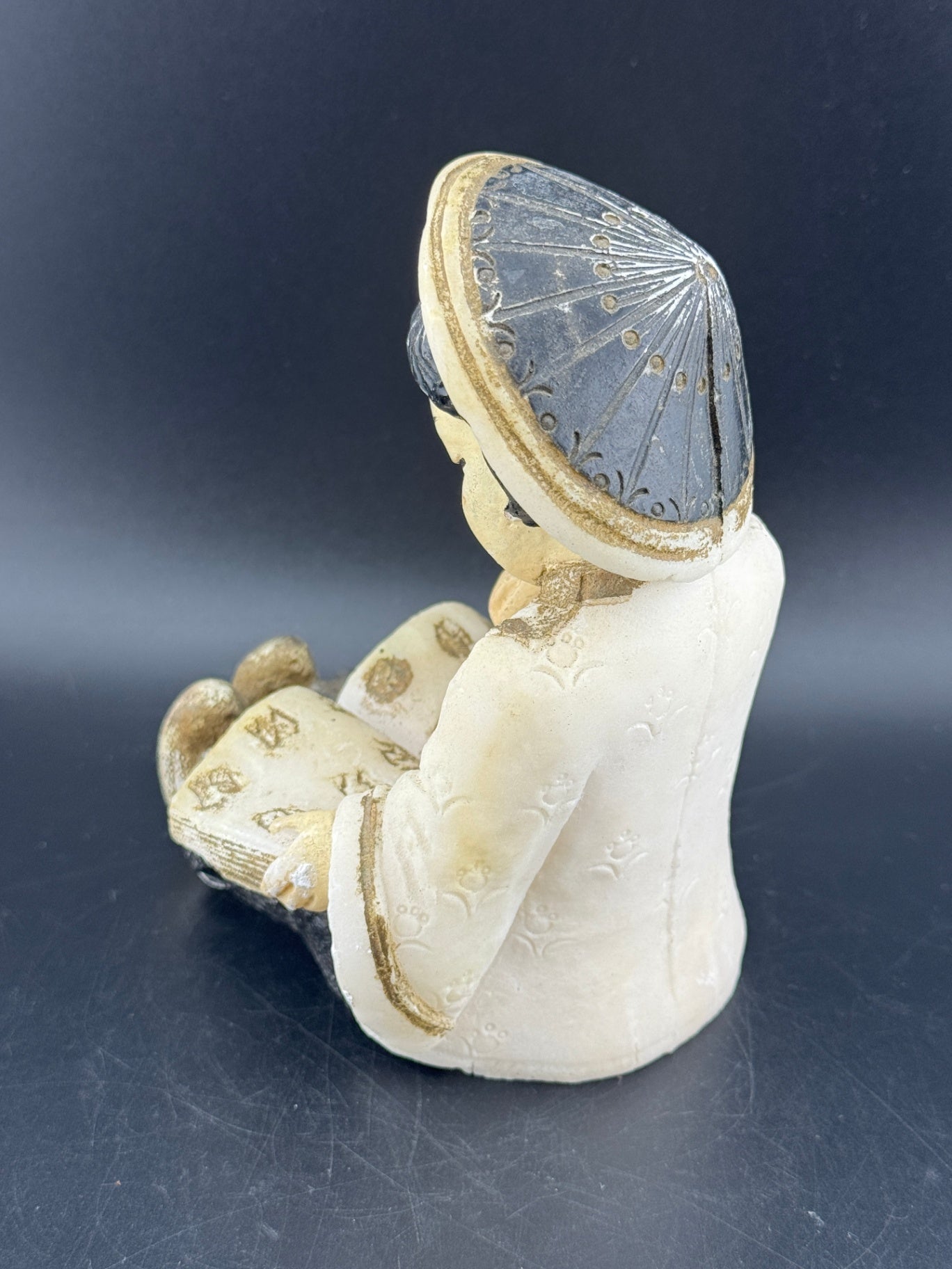 Vintage Salt Stone Little Asian Girl Reading