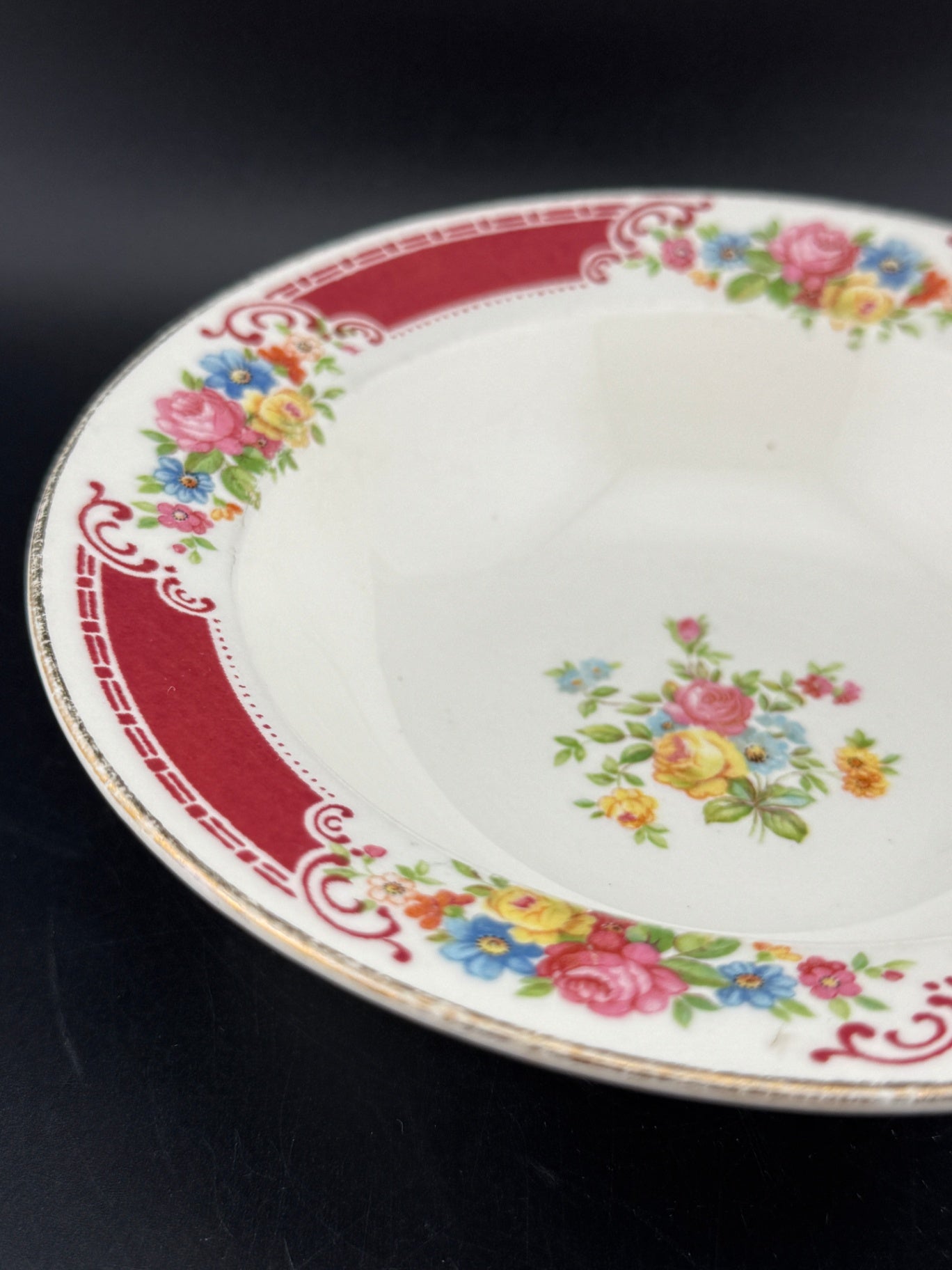 Vintage Homer Laughlin Brittany Red 6.5" Rose Bowl