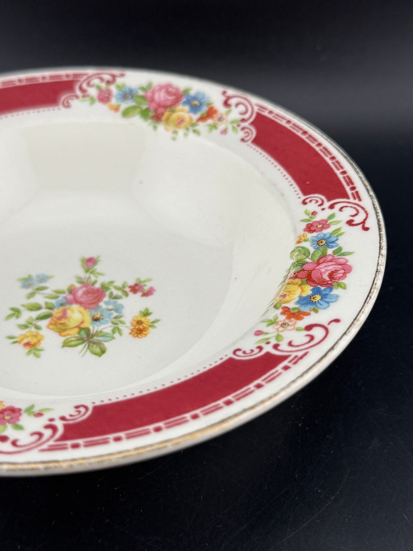 Vintage Homer Laughlin Brittany Red 6.5" Rose Bowl