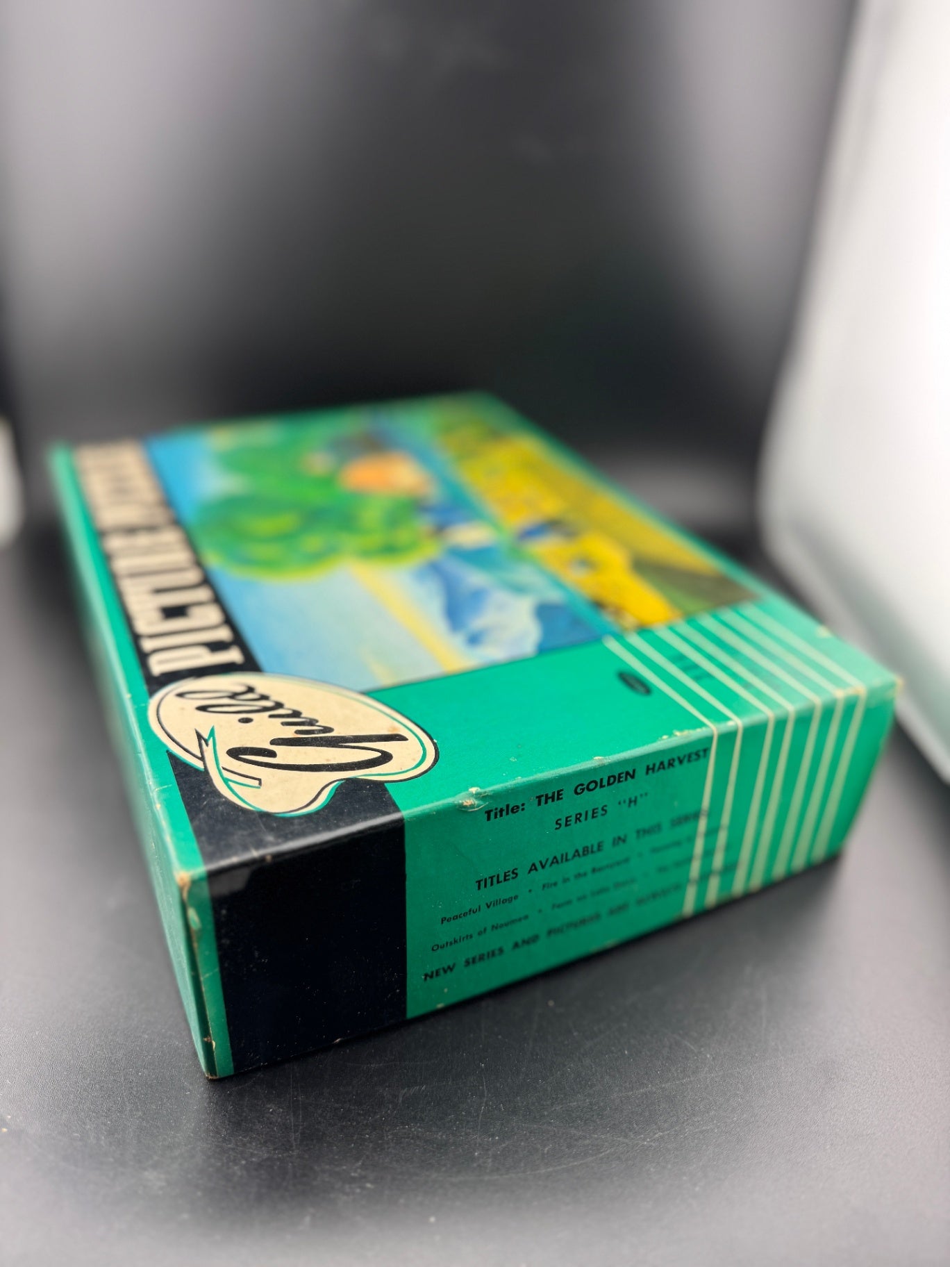 Vintage Guild Puzzle - The Golden Harvest