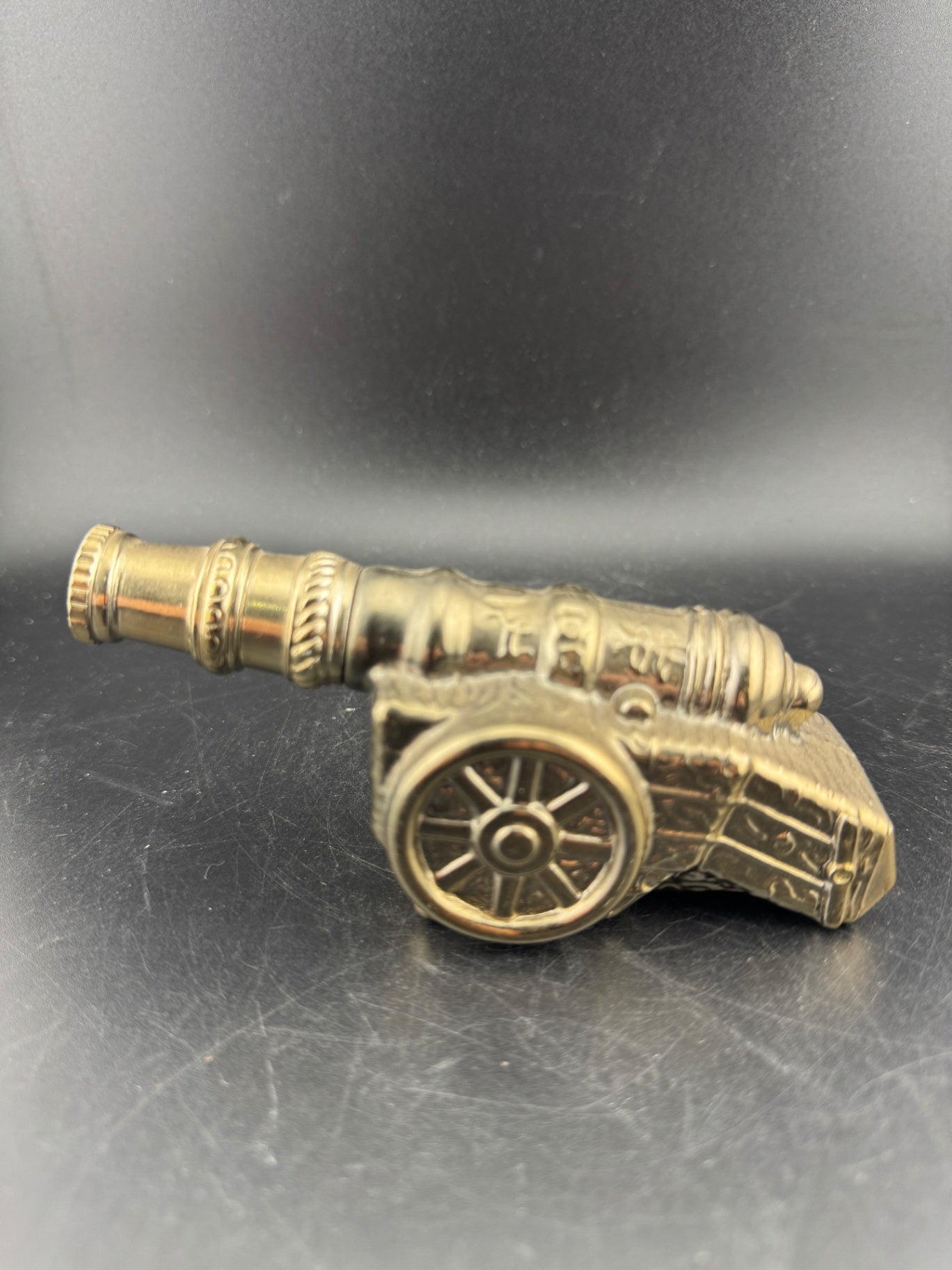 Vintage Avon Spicy Aftershave Revolutionary Cannon Shaped Bottle
