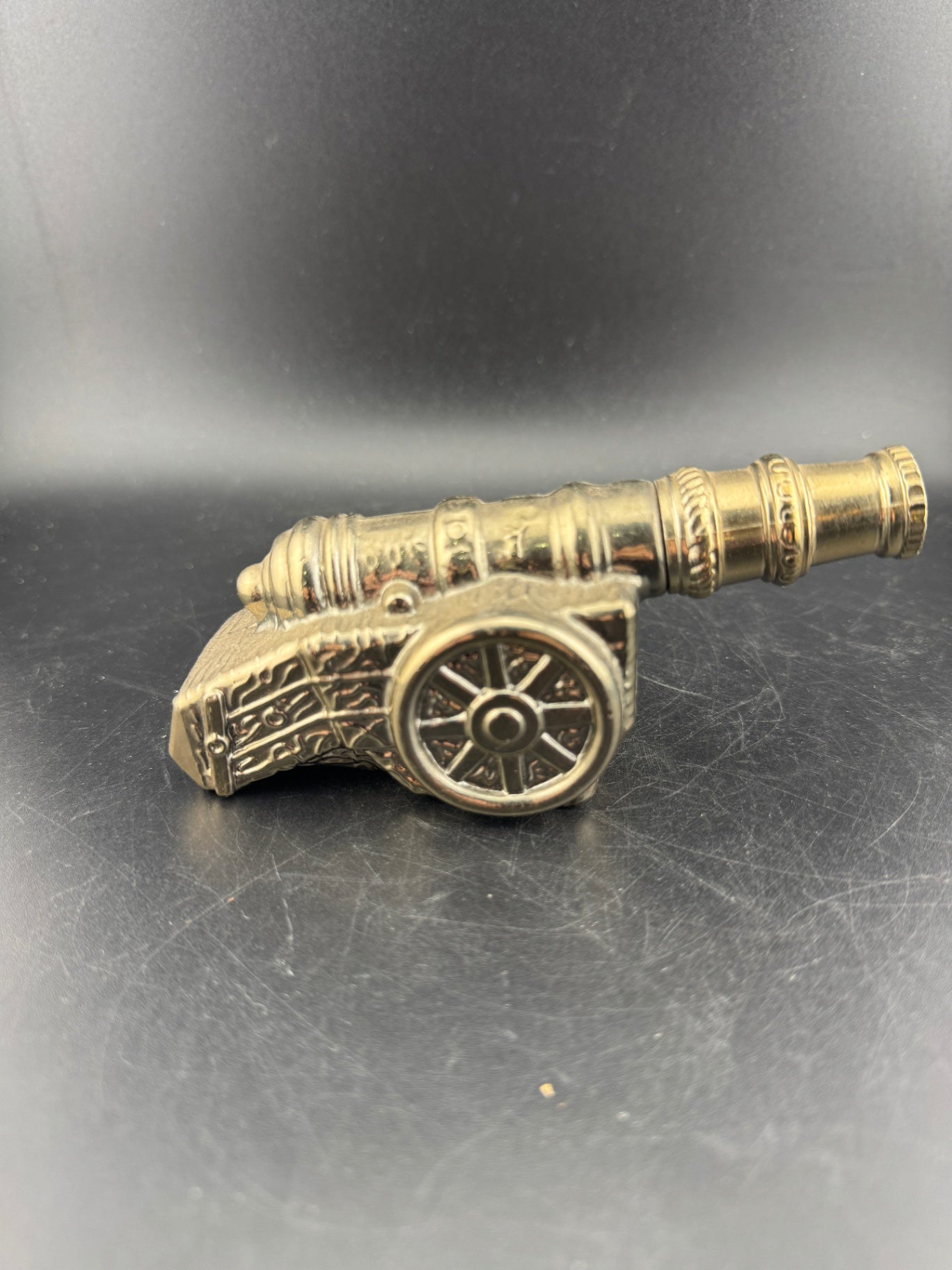 Vintage Avon Spicy Aftershave Revolutionary Cannon Shaped Bottle