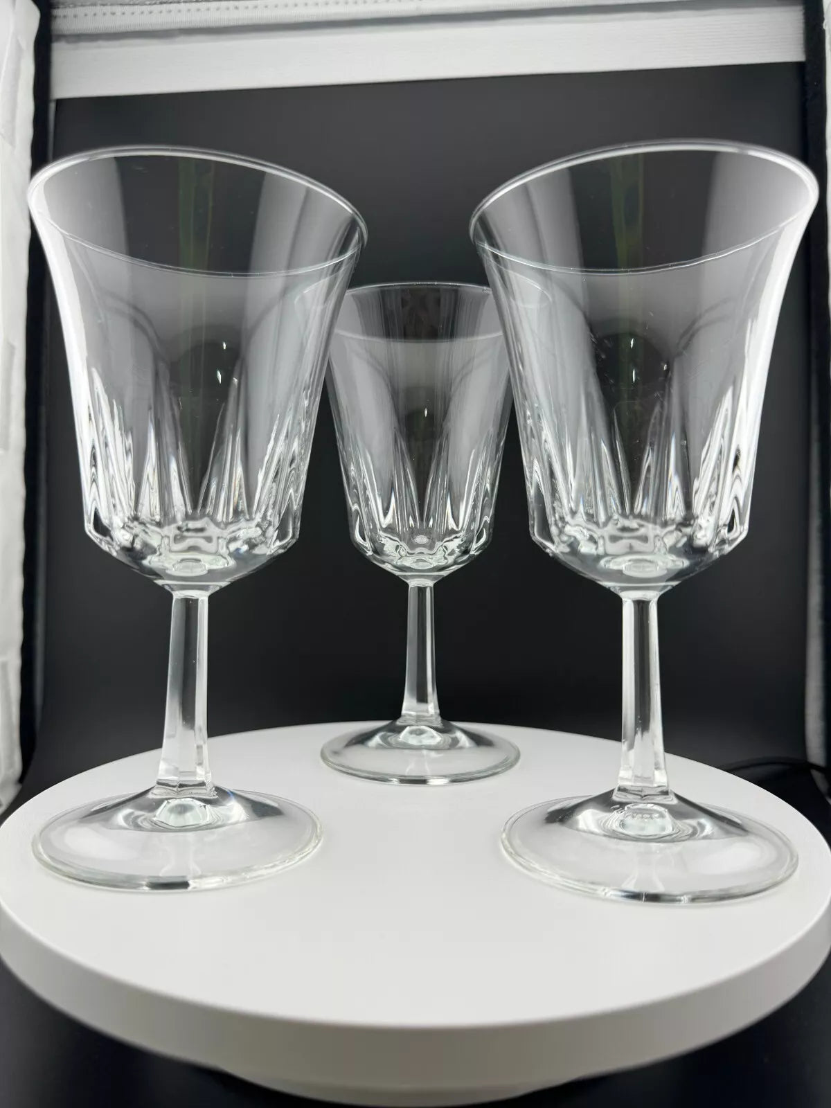 Set of 3 Luminarc Wine Glasses/Goblets - Clear Glass