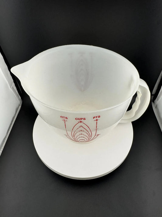 Vintage Tupperware 8C Measuring Cup