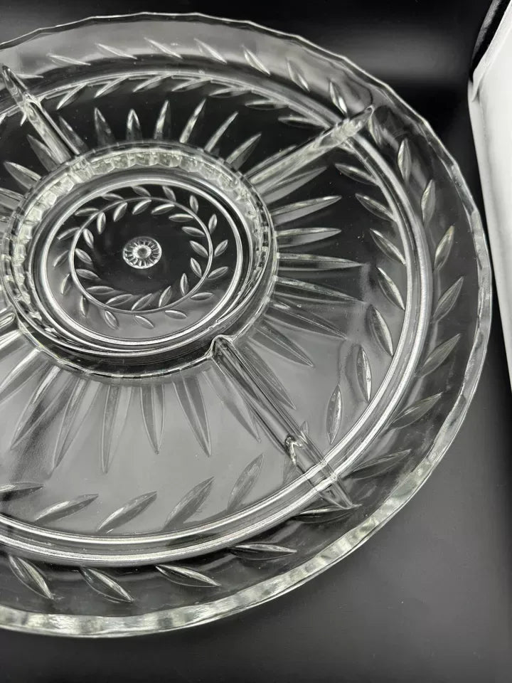 Vintage Indiana Glass Laurel Leaf Pattern 4 Part Relish Tray