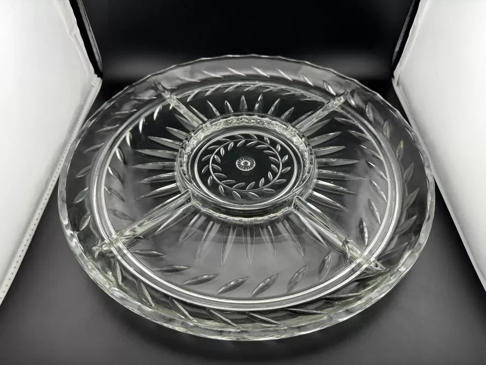 Vintage Indiana Glass Laurel Leaf Pattern 4 Part Relish Tray