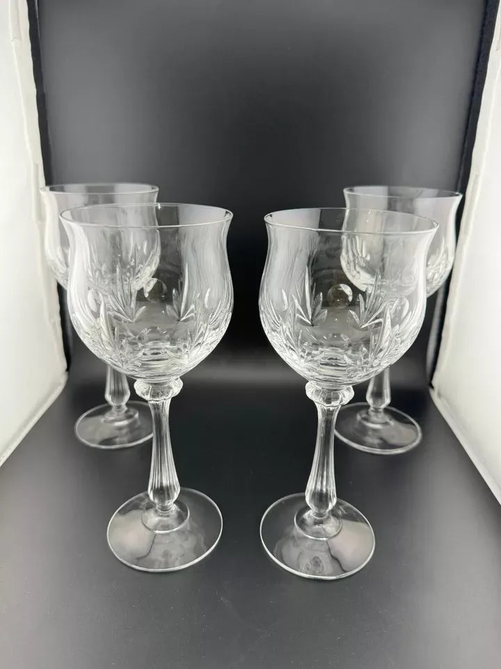 MIKASA Clear Cut Crystal Chambray Wine Glasses - Set of 4