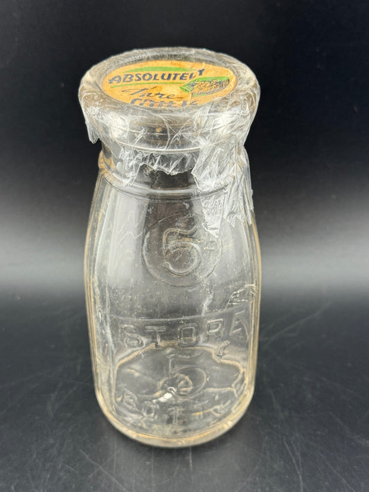 Vintage Universal Store Bottle Half Pint Milk Bottle
