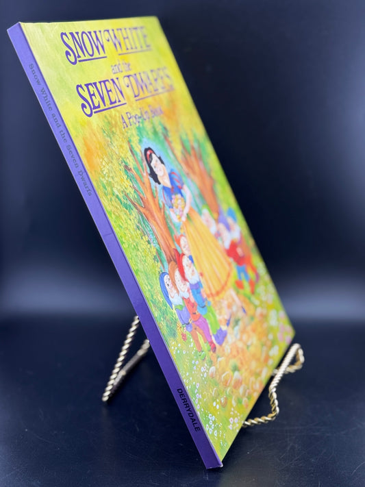 Snow White and the Seven Dwarfs - A Pop-Up Book