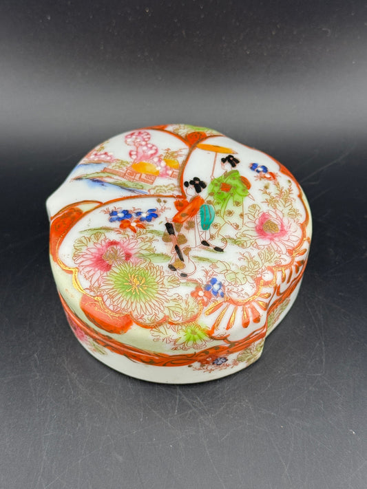 Vintage Kutani Trinket Box