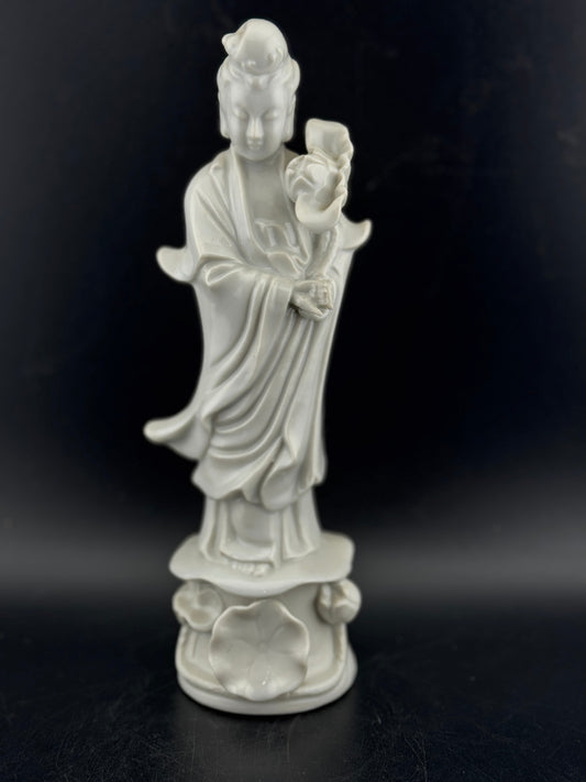 Vintage Guanyin (Kwan Yin) Figurine by Isco Japan