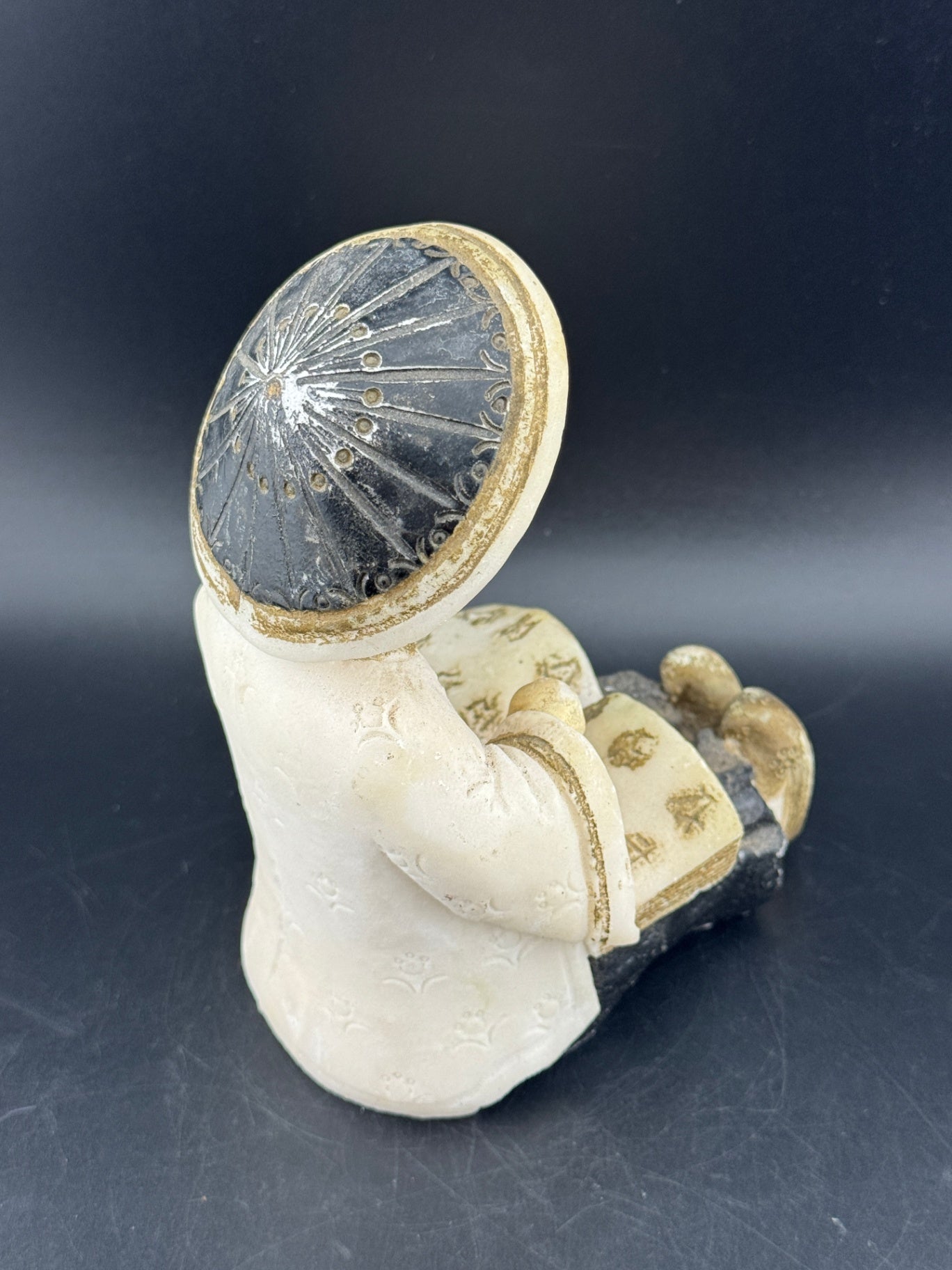 Vintage Salt Stone Little Asian Girl Reading