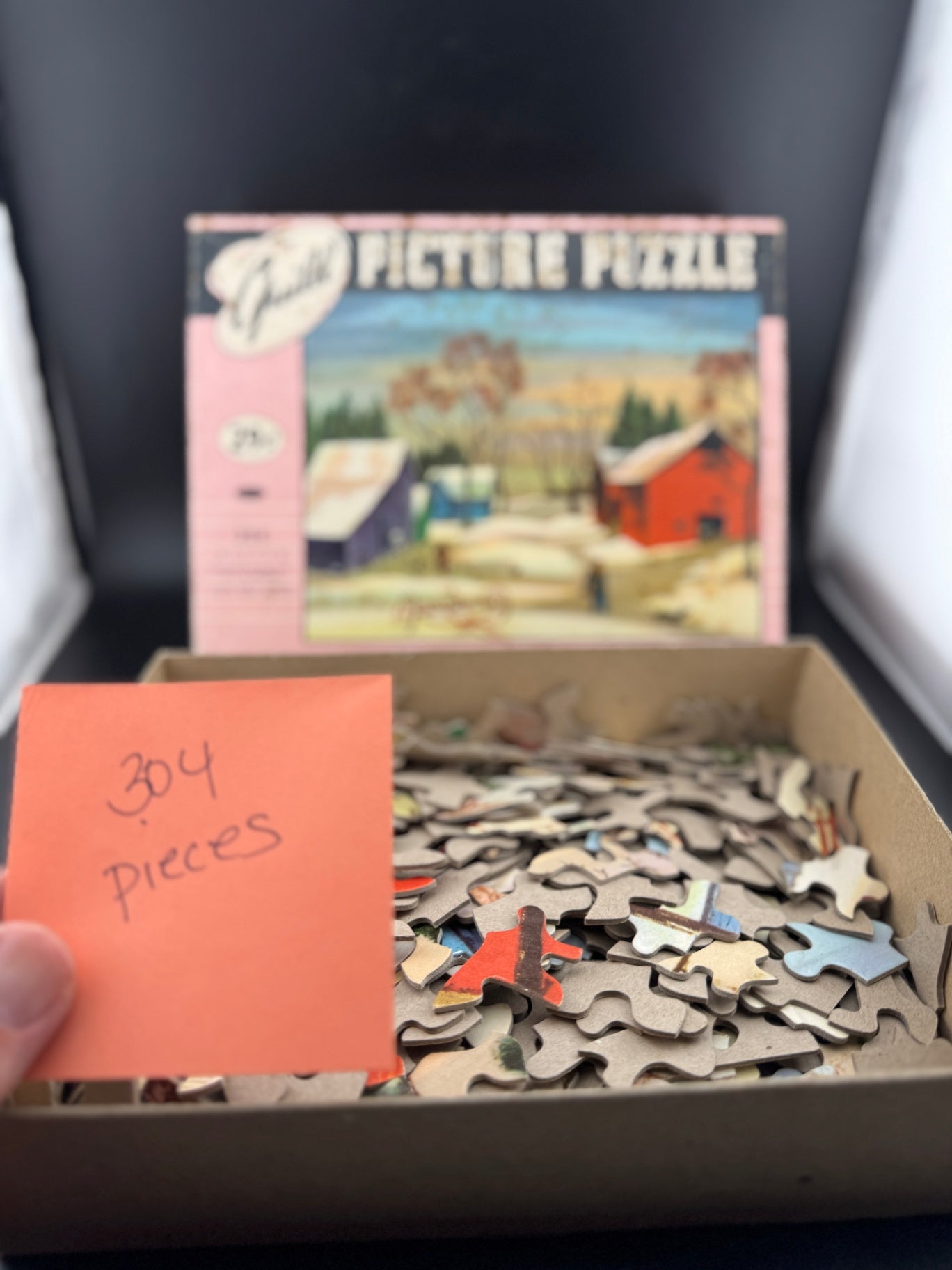 Vintage Guild Puzzle - Farmyard in Winter