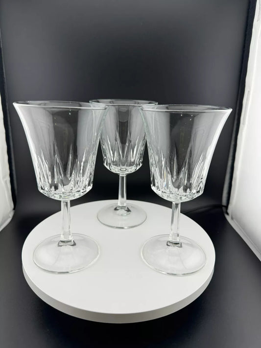 Set of 3 Luminarc Wine Glasses/Goblets - Clear Glass